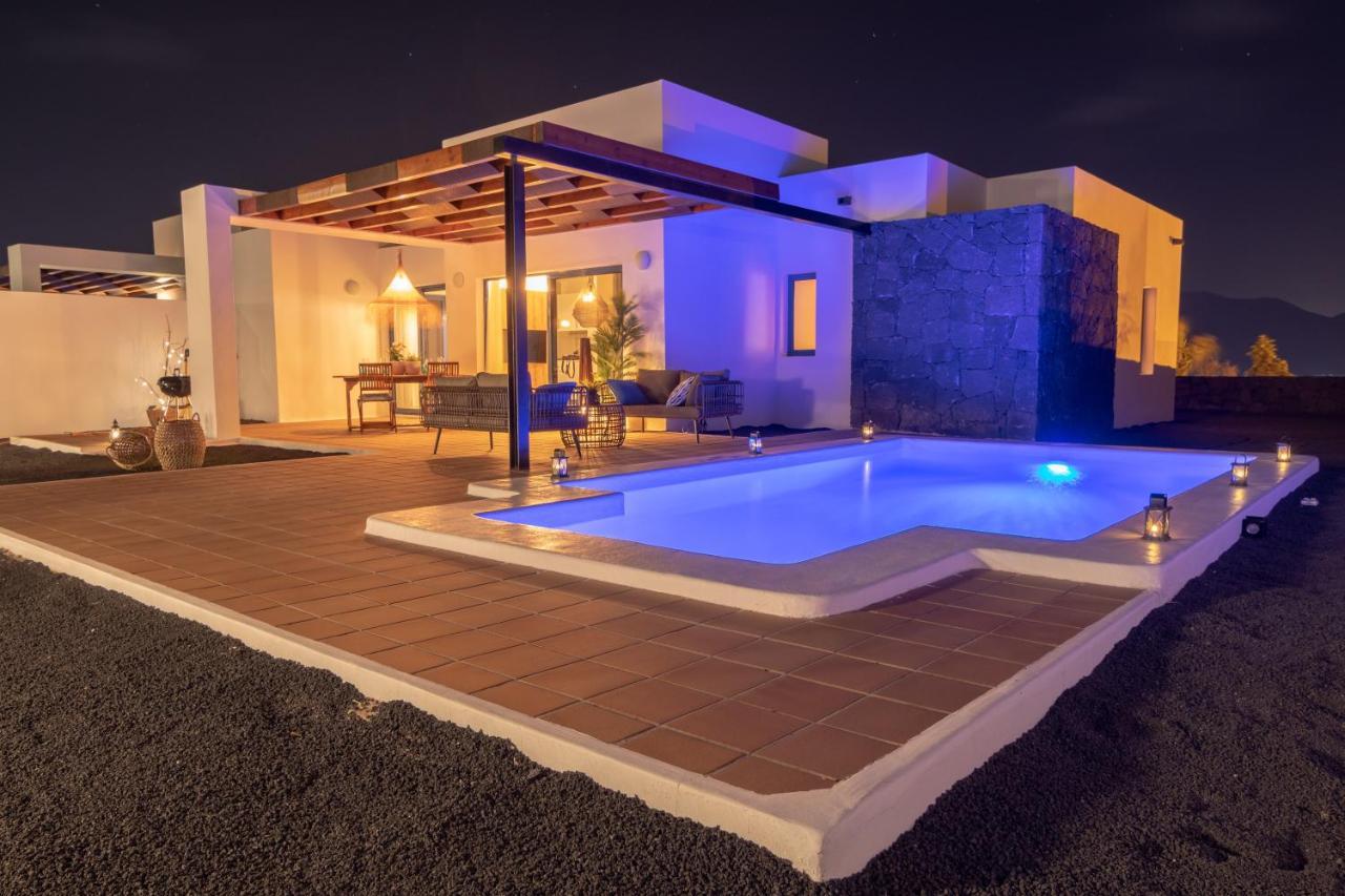 Villa Briseida By Villalia ปลายาบลังกา ภายนอก รูปภาพ