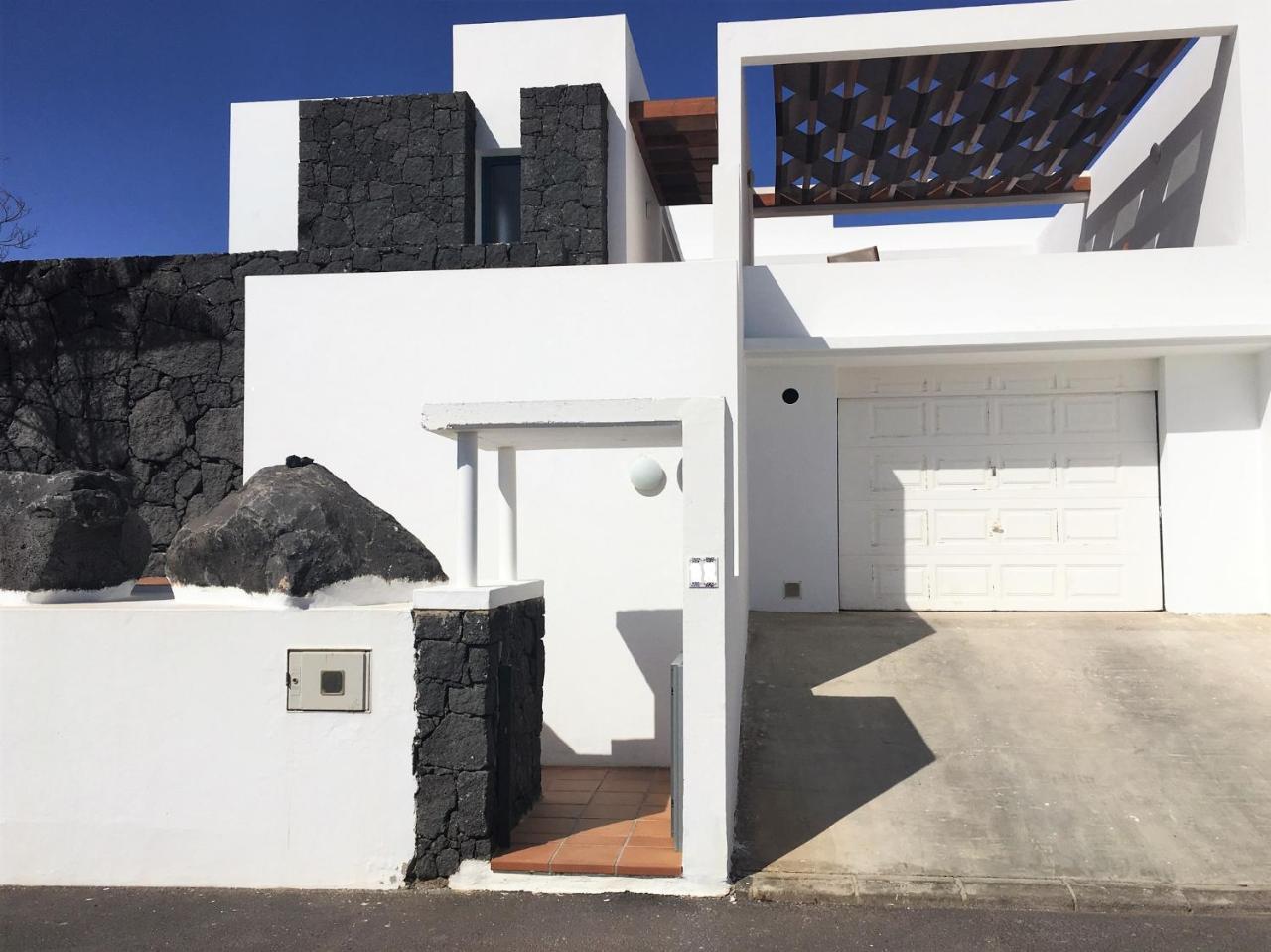 Villa Briseida By Villalia ปลายาบลังกา ภายนอก รูปภาพ